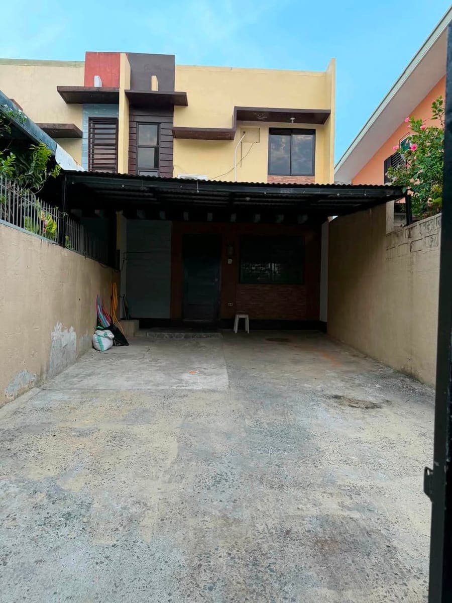 TOWNHOUSE FOR RENT – Pilar Executive Village, Las Piñas City - photo 2