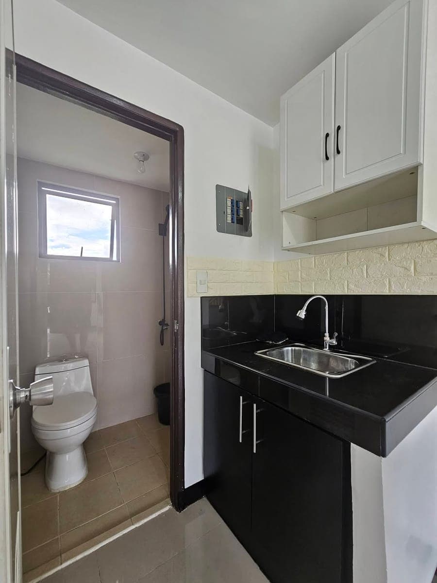 1 bedroom midrise condo unit for rent at St Veronica Villas in Putatan, Muntinlupa - photo 2
