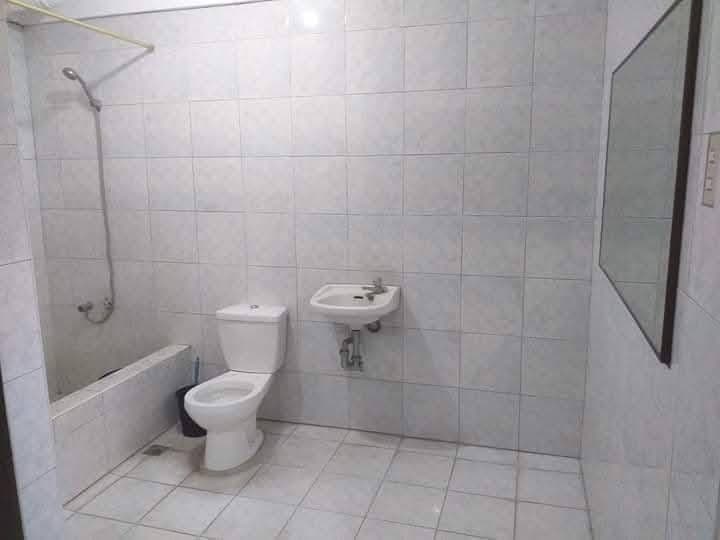 BEDSPACE AVAILABLE FOR RENT! (female only) - photo 1