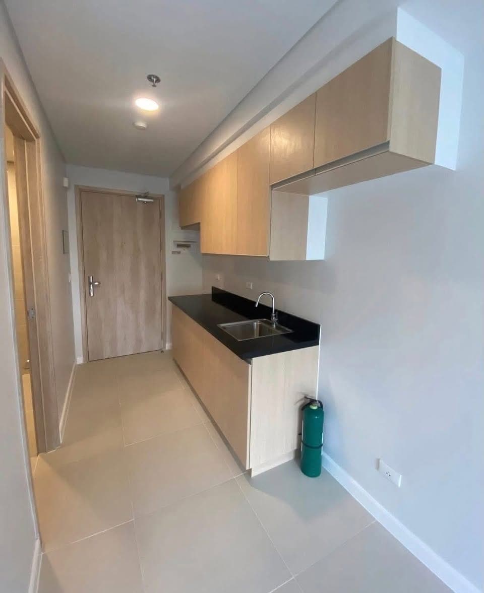 For Rent Viento at Cerca - photo 2