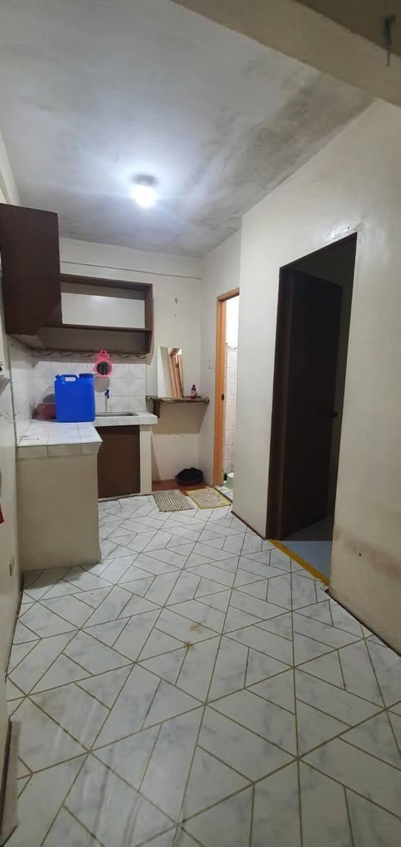 good day po admin makikipost po apartment for rent 5k per month may sarili kuntador maynilad tubig a... - photo 4