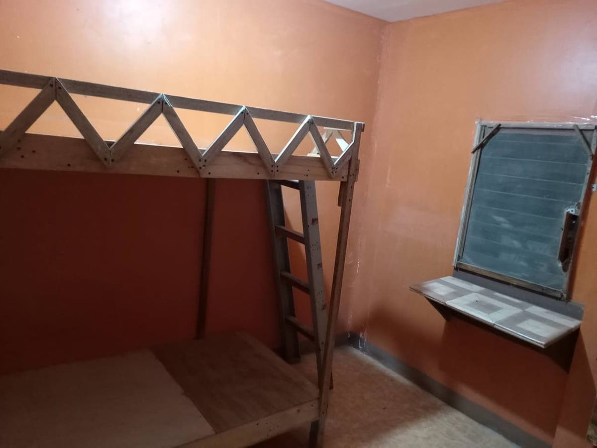 We have a vacant bed for 1 lady to share a room with another lady, common dining, kitchen and bathro... - photo 1
