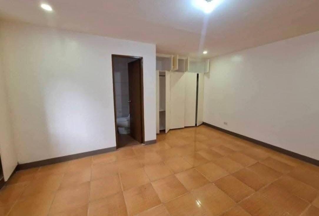 House for rent - photo 2