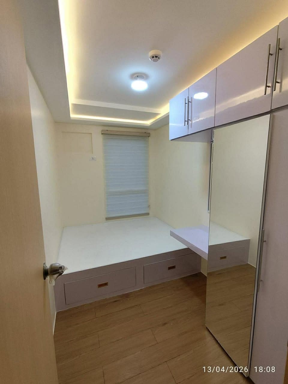 SEMI FURNISHED 2BEDROOM - photo 2