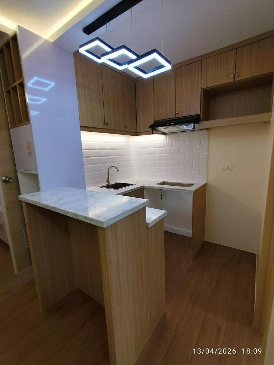 SEMI FURNISHED 2BEDROOM - photo 4