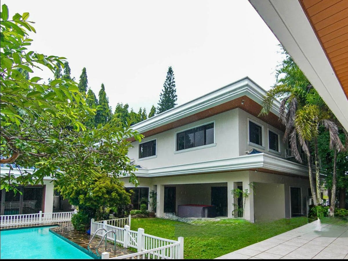 Ayala Alabang Village House For Rent - photo 1