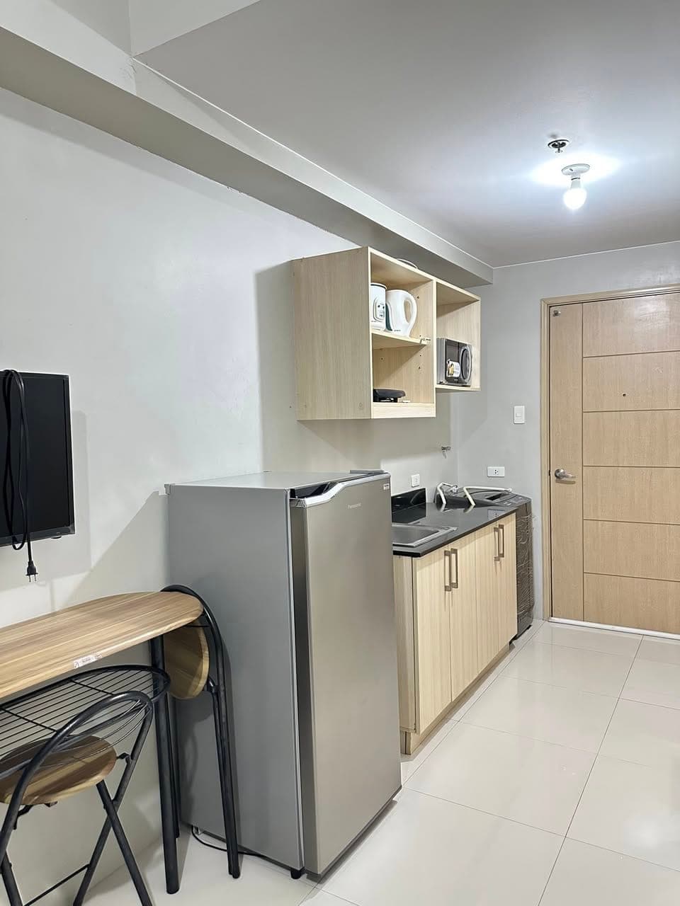 Fully Furnished unit for rent 📣 - photo 1