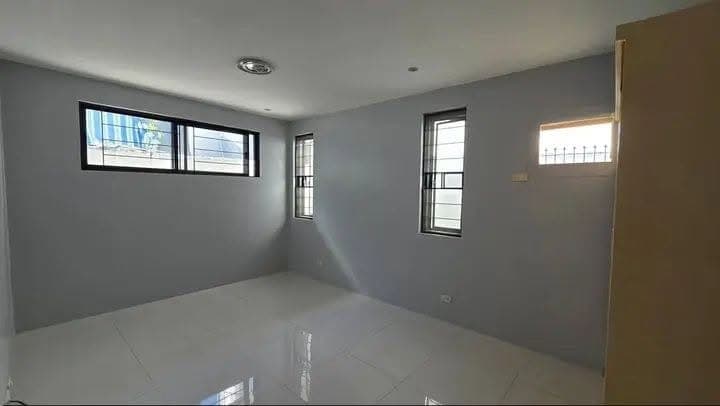 🏡WHOLE HOUSE FOR RENT! - photo 1