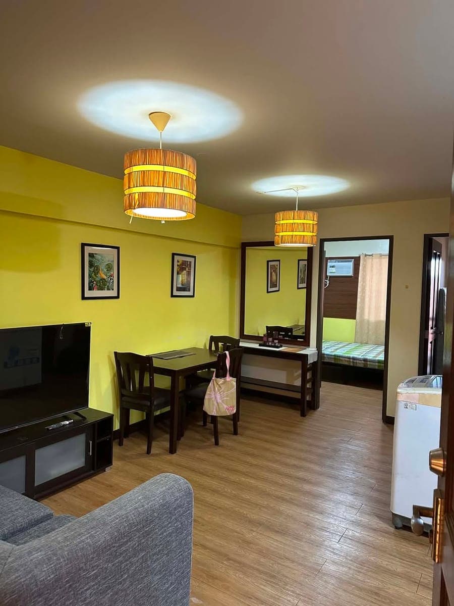 🏡 FOR RENT – 2 Bedroom Condo Unit Near Alabang 🏡 - photo 5