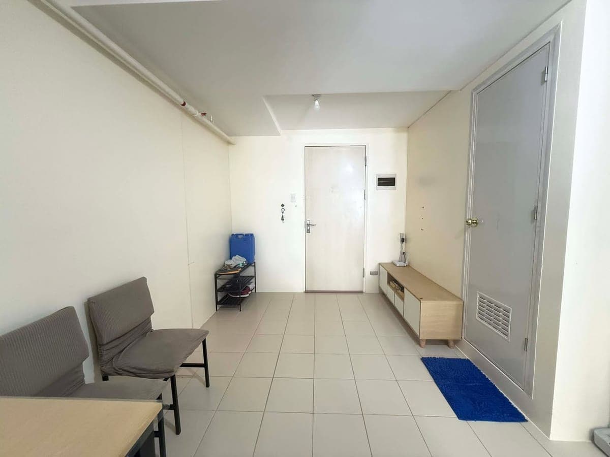 SEMI FURNISHED 2BEDROOM - photo 1