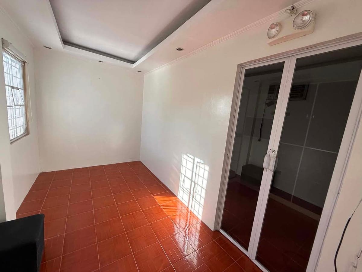 FOR RENT📍Villa Remedios Subd. Brgy. Halang Calamba, Laguna - photo 4