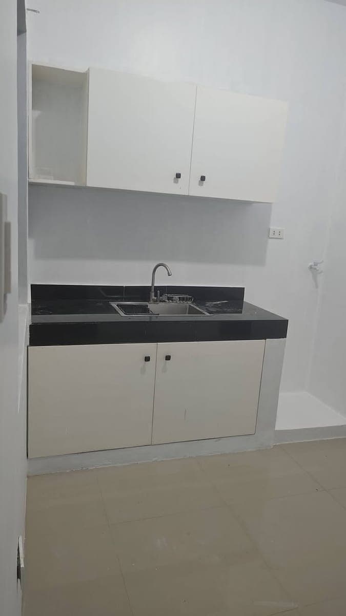 1 Bedroom Apartment for Rent - photo 2