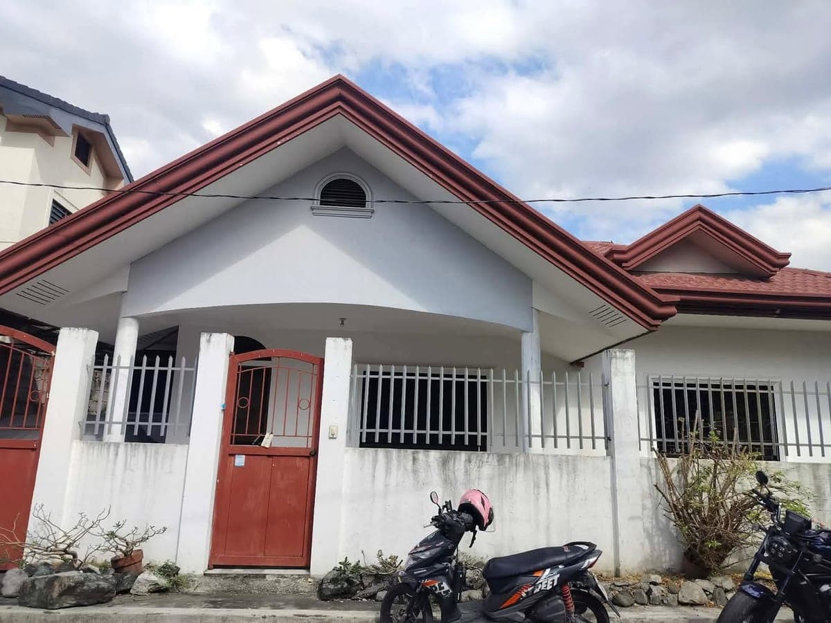 HOUSE FOR RENT ‼️ - photo 1