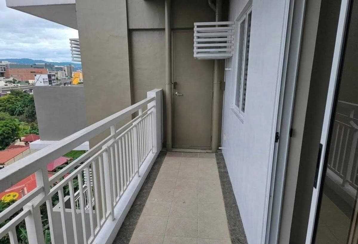 RISH 2BR BARE UNIT FOR RENT❗️ - photo 2