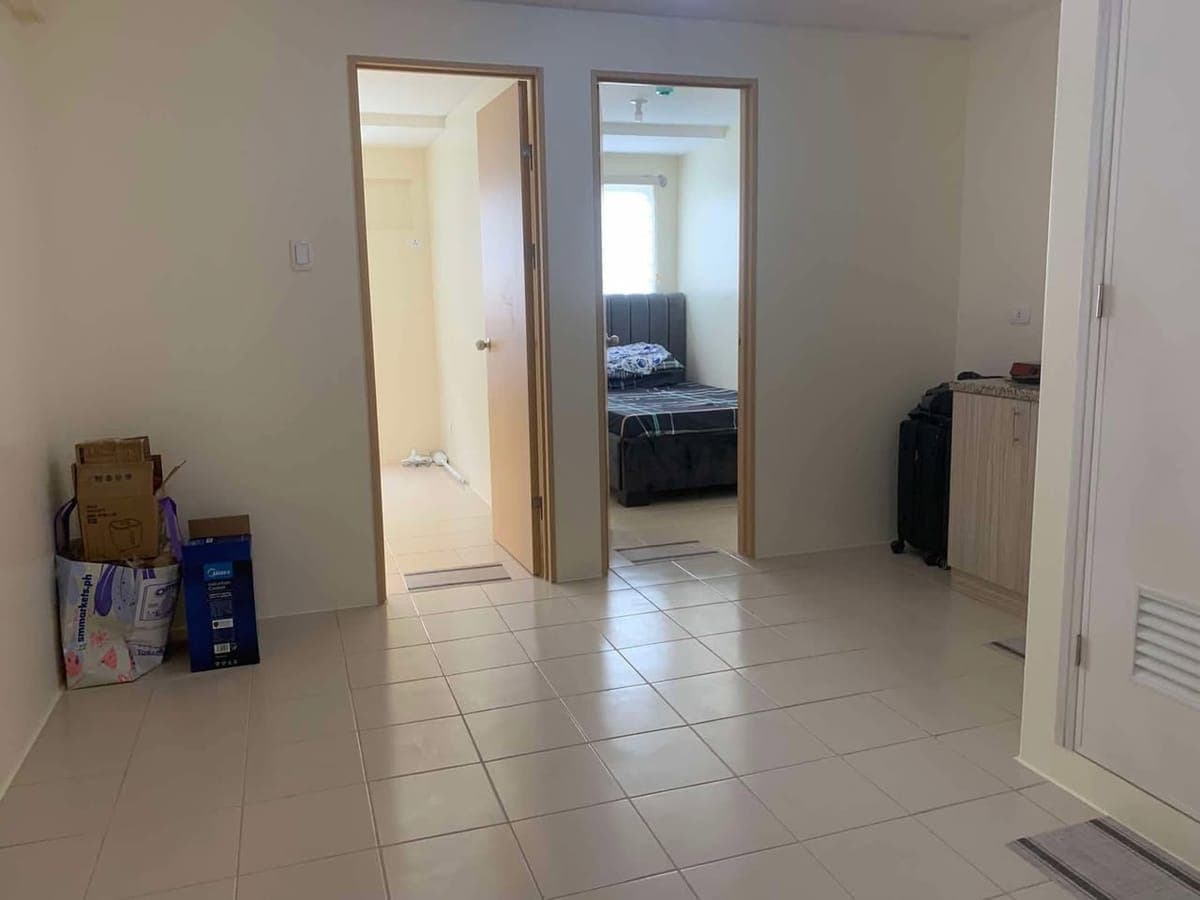 FOR RENT: BARE UNIT👌 ✨ - photo 1