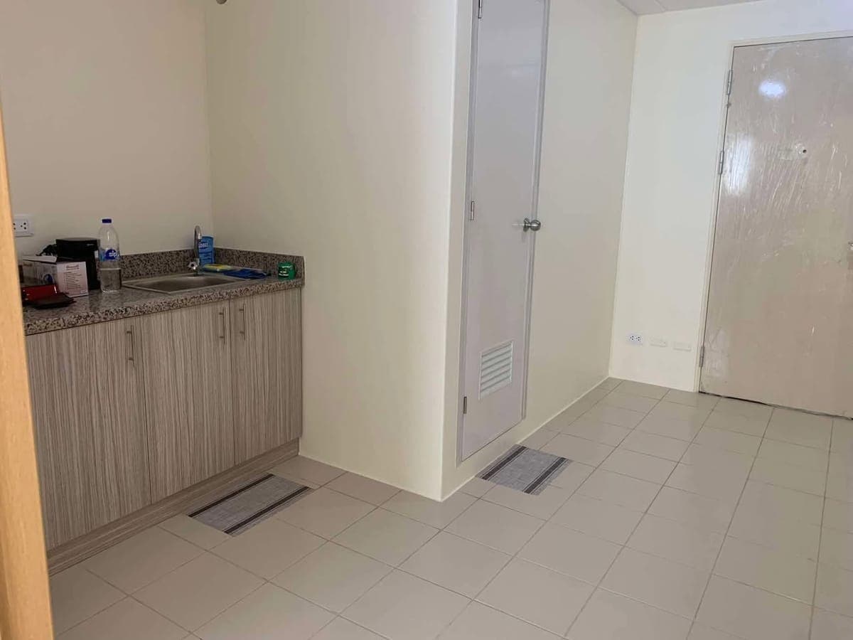 FOR RENT: BARE UNIT👌 ✨ - photo 2