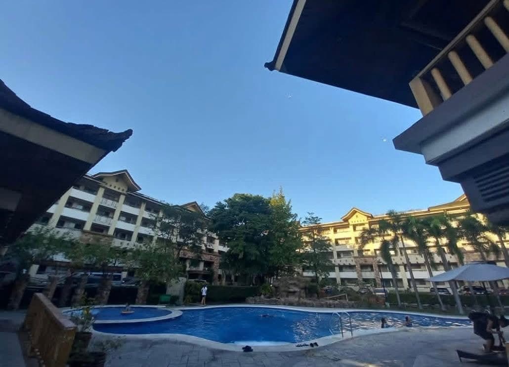 • CONDO FOR RENT • - photo 2