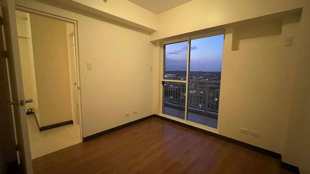 ‼️2BR BARE UNIT FOR RENT‼️ - photo 1