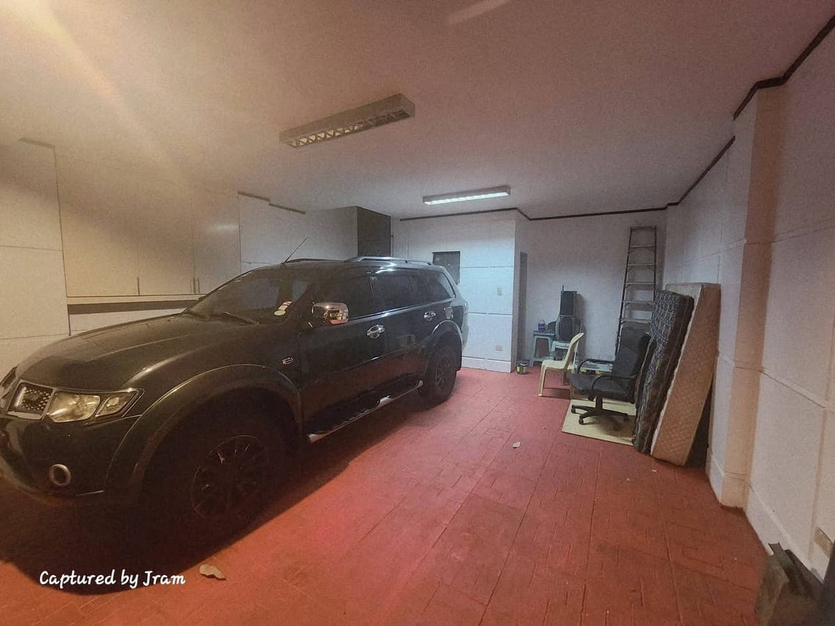 🏡 3-Storey House for Rent - photo 2