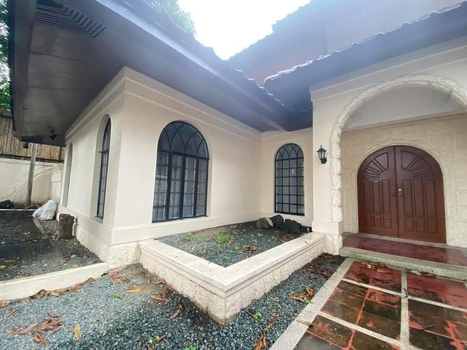 📣5br in Ayala Alabang Village House for Lease‼️ - photo 4