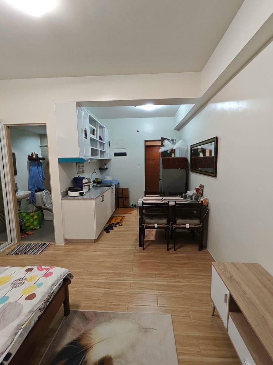 SOUTHWOODS FOR RENT: Condo Unit at Tulip Gardens, Southwoods Biñan 🌿 - photo 3