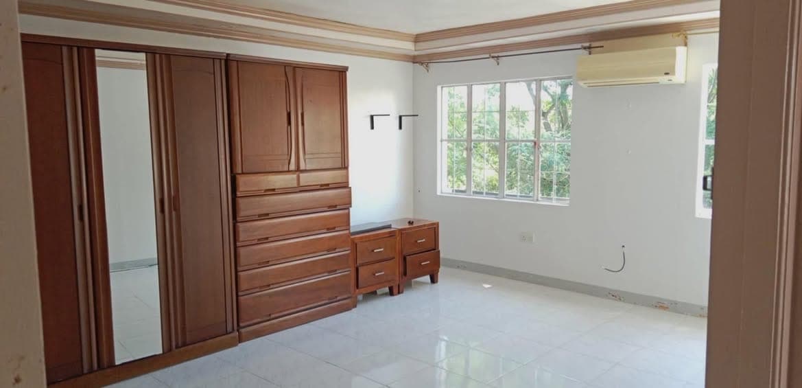 House available for rent along Daang Hari - photo 4