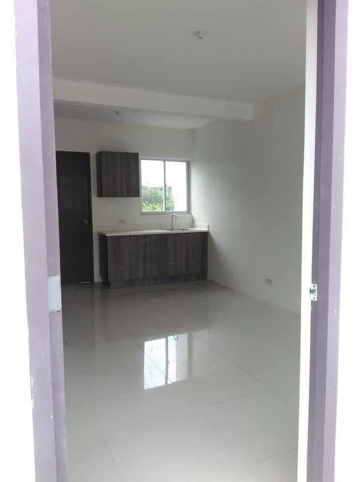 Townhouse for rent - photo 2
