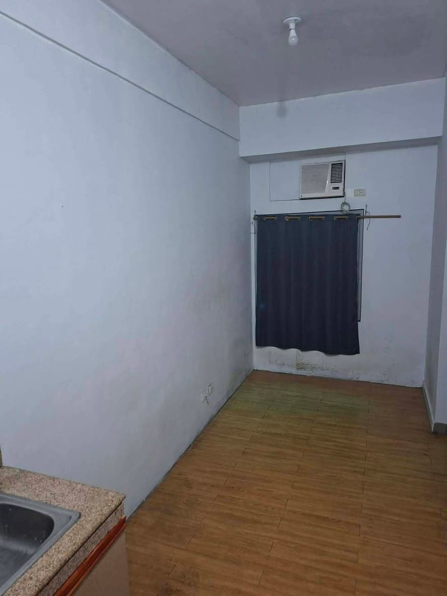 CONDO FOR RENT - photo 1