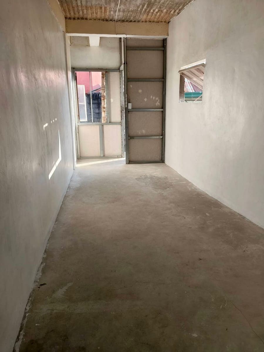 Room for Rent - photo 1