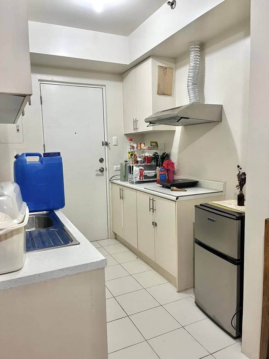 ‼️ LOOKING FOR FEMALE REPLACEMENT – CONDO SHARING BEDSPACE ‼️ - photo 5