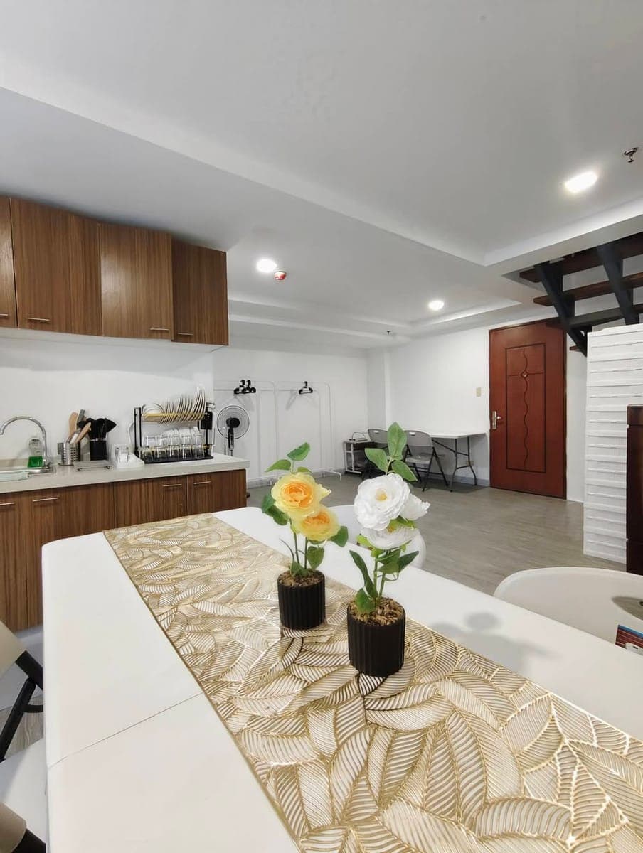 🏠 CONDO SHARING FOR RENT – ADB Avenue Tower, Ortigas, Pasig City! - photo 1