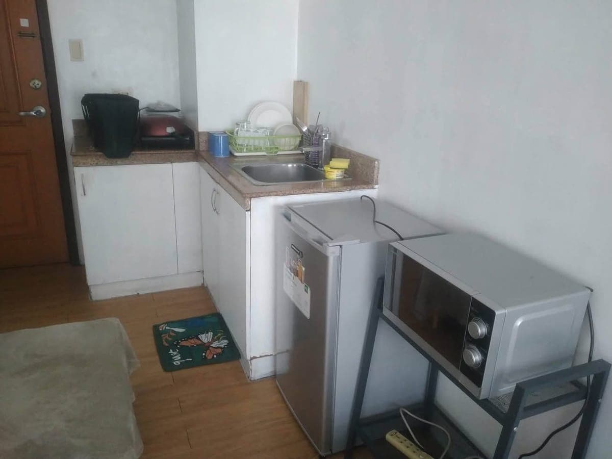 CONDO FOR RENT - photo 2