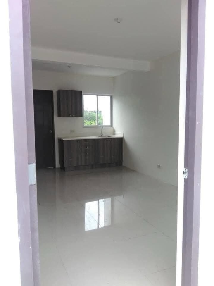 Townhouse for rent - photo 2