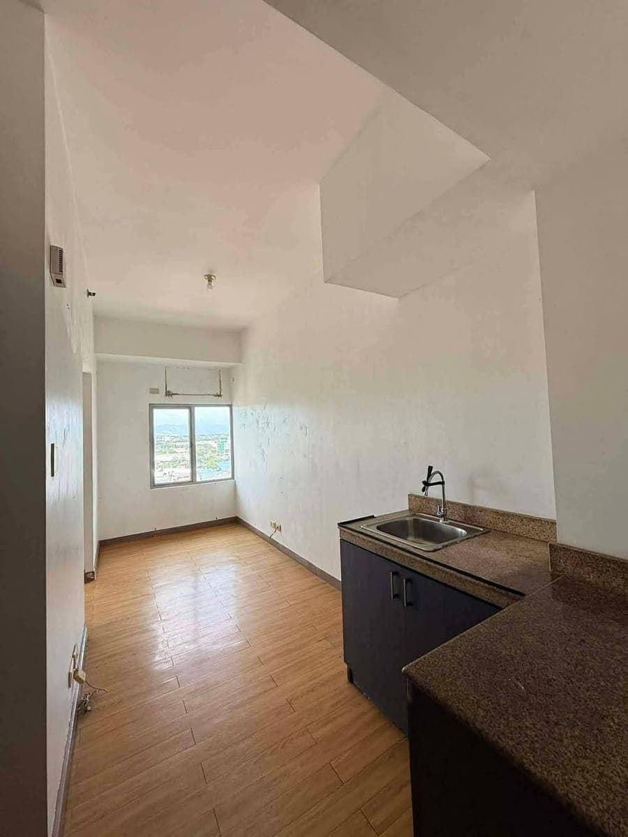 CONDO FOR RENT - photo 1