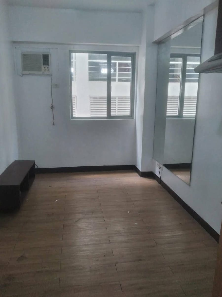 CONDO FOR RENT - photo 4