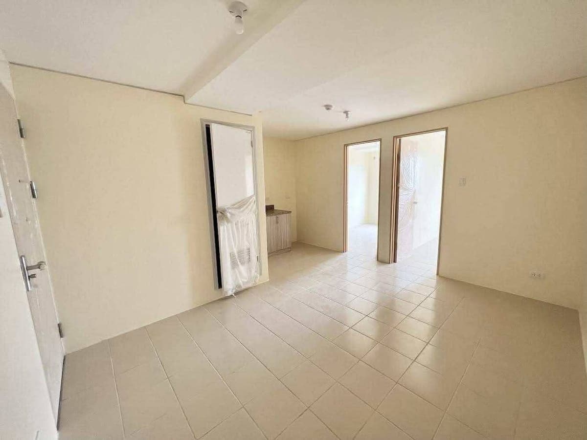 ‼️ Bare Unit for Rent ‼️ - photo 1
