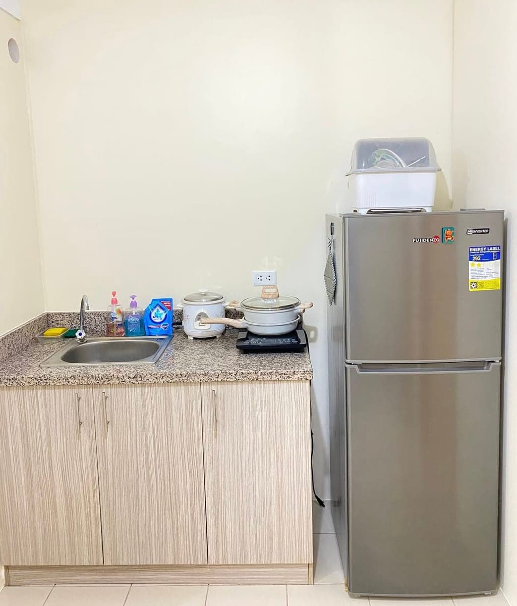📣 Looking for 2 FEMALE TENANTS - only P4,800 per month per pax (shared bedroom w/ 1 current tenant) - photo 5