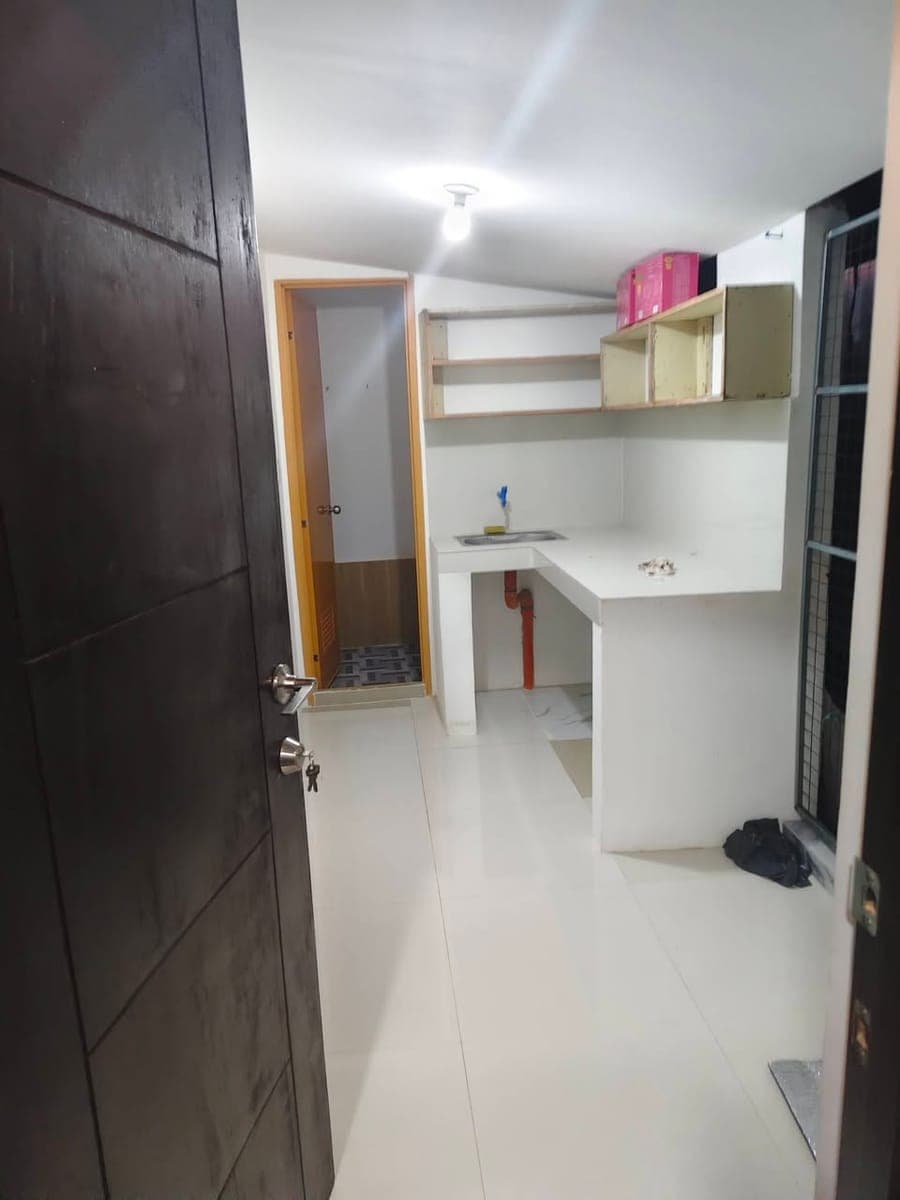 Apartment for rent with 1 room pwde na lagyan aircon salpak na lang at Arciaga comp. Bago mag should... - photo 2