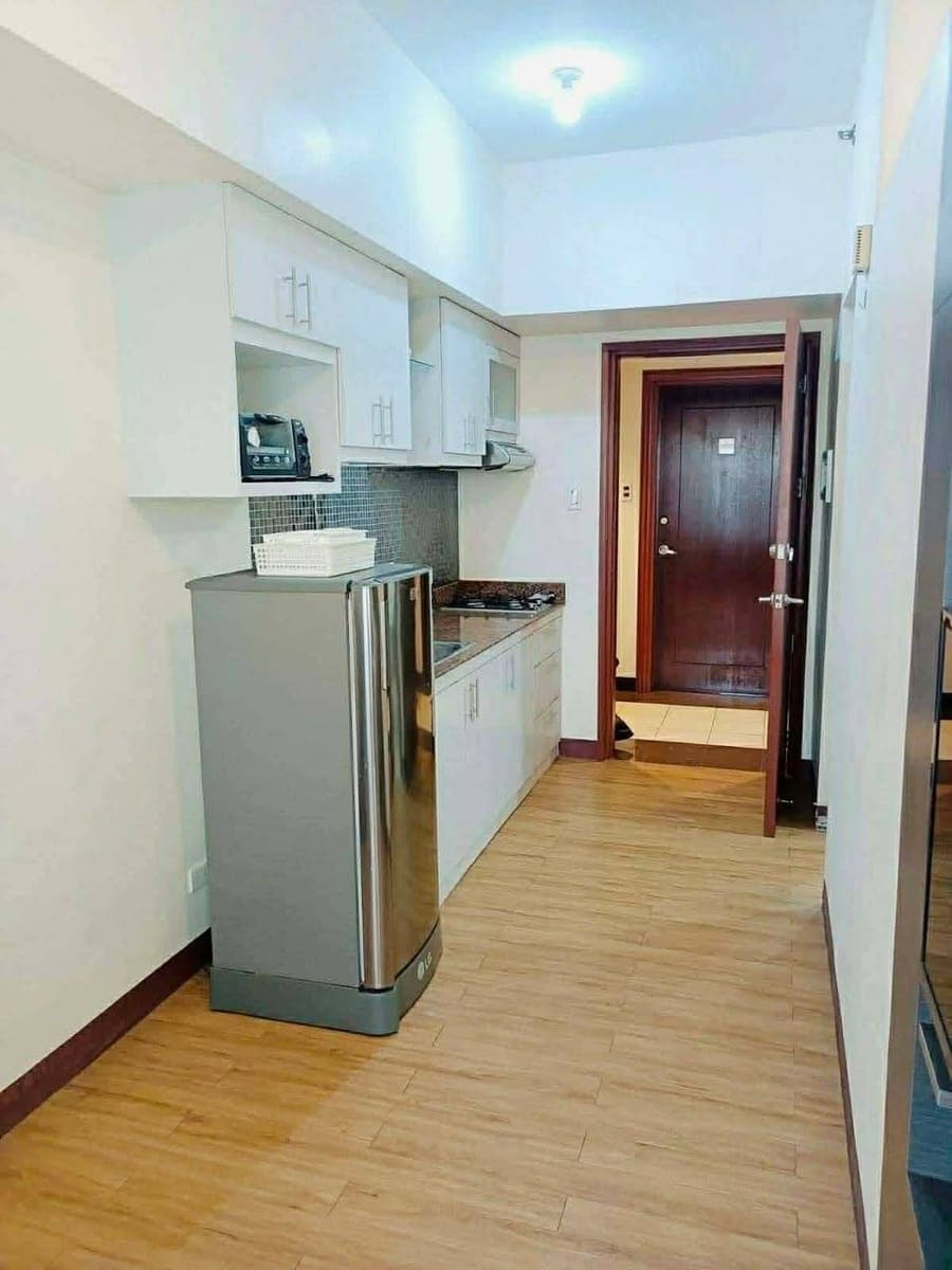 CONDO FOR RENT - photo 3