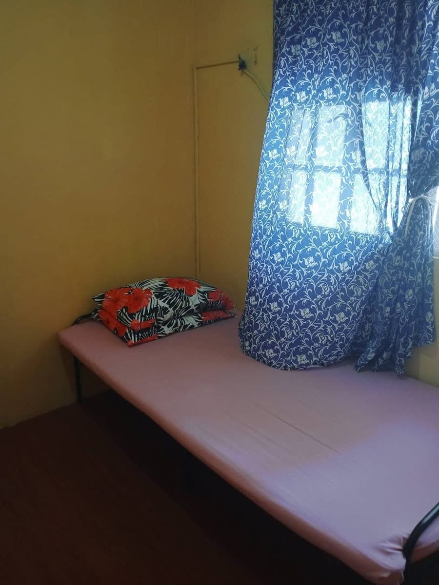 Room for lady only - photo 1