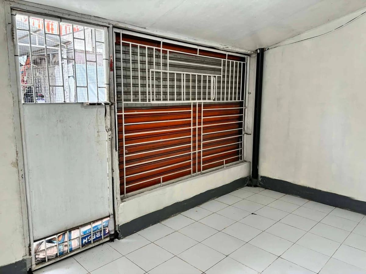 FOR RENT: Apartment + Tindahan - photo 5