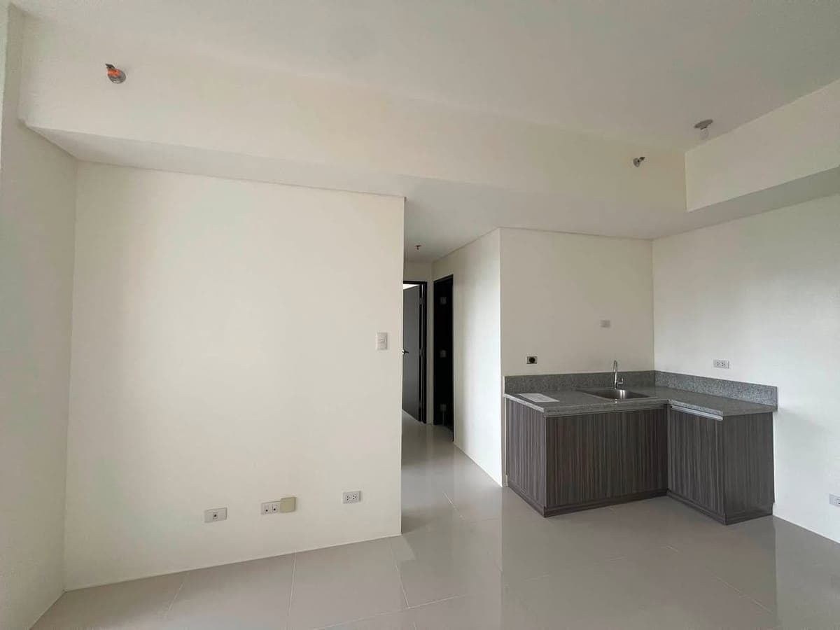 FOR LEASE UNIT ‼️ - photo 2