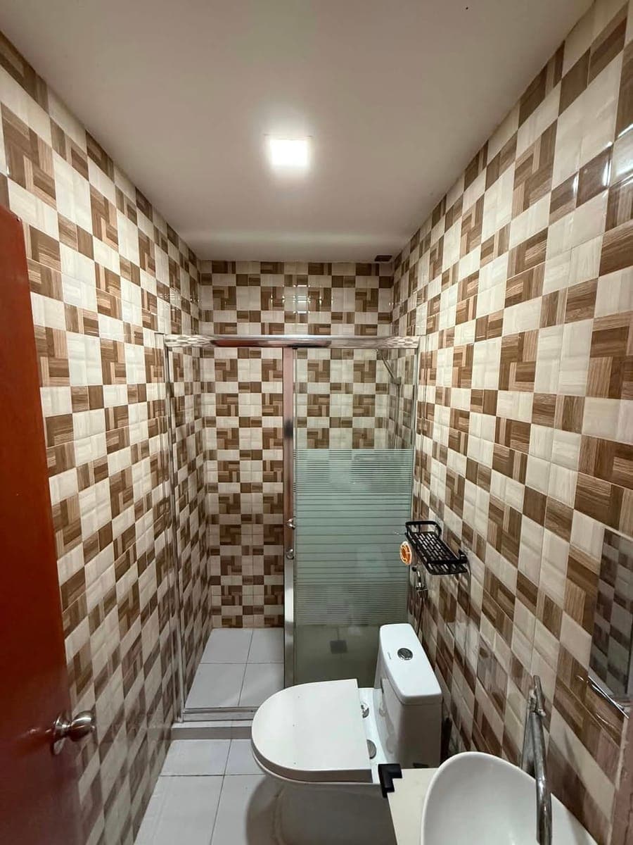 2BR 2-storey Apartment with car parking for RENT in Pasig - photo 5