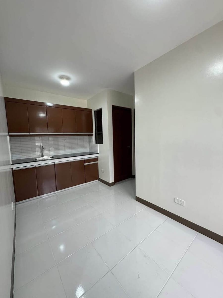 ‼️FOR RENT : NEWLY BUILT CONDO STYLE APARTMENT‼️ - photo 2