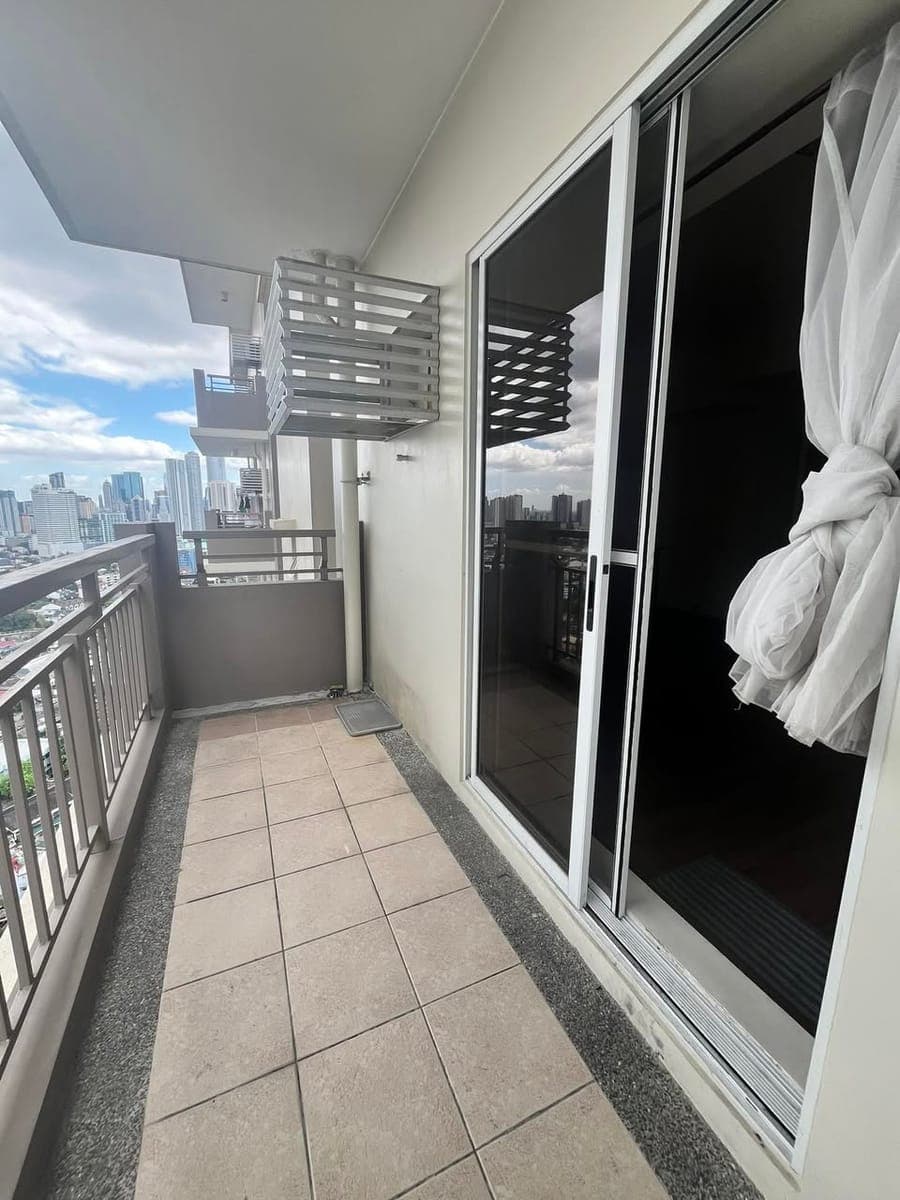 ⭕ 1BR SEMI-FURNISHED UNIT AT DMCI PRISMA, PASIG⭕ - photo 1