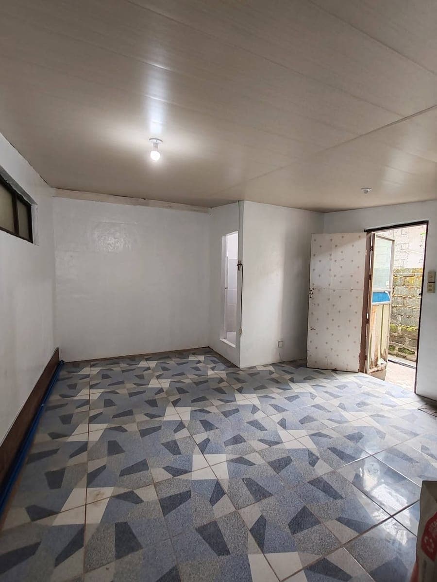 🏠 HOUSE WITH COMMERCIAL STORE FOR RENT 🏠 - photo 2