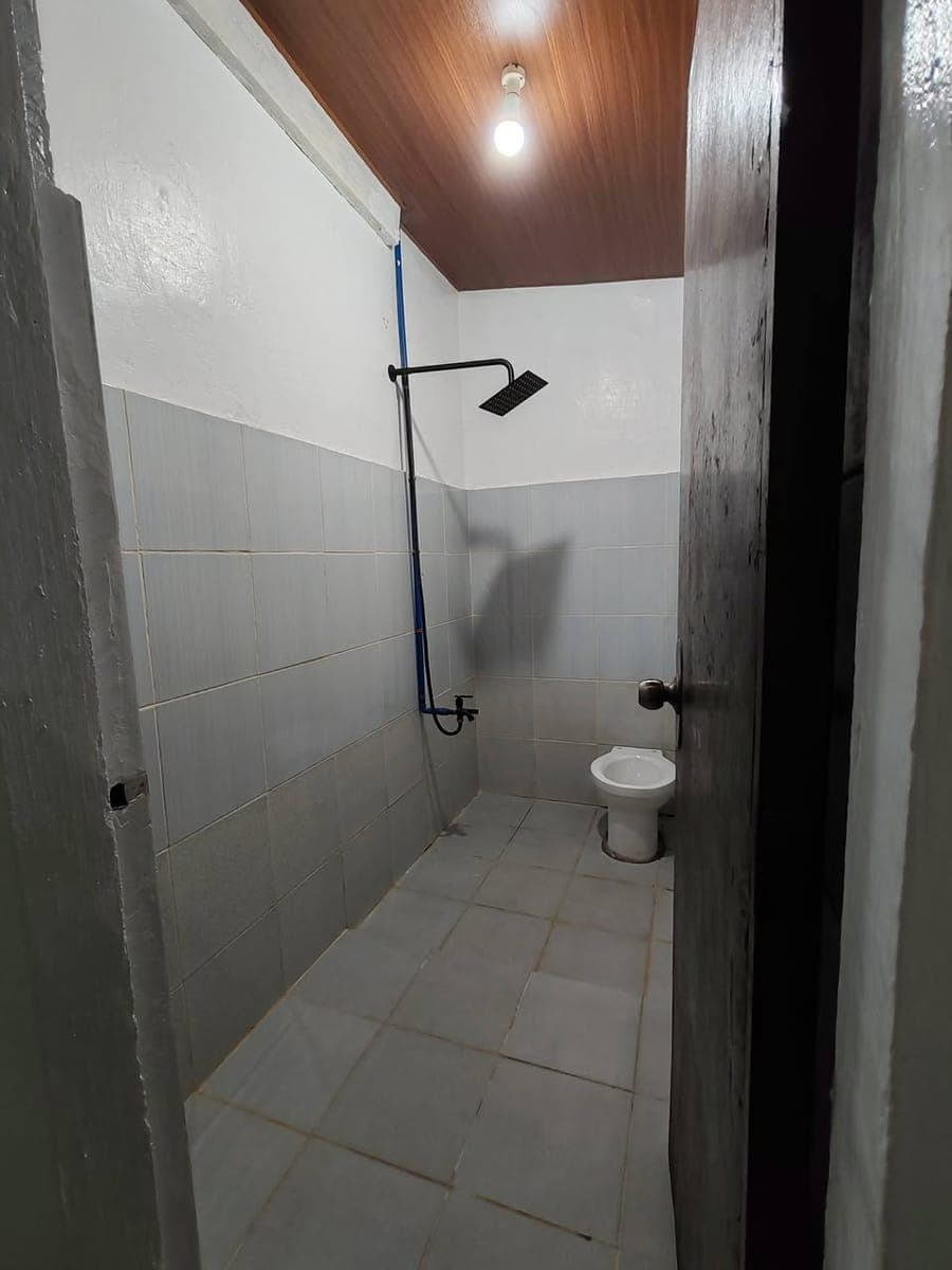 🏠 HOUSE WITH COMMERCIAL STORE FOR RENT 🏠 - photo 5