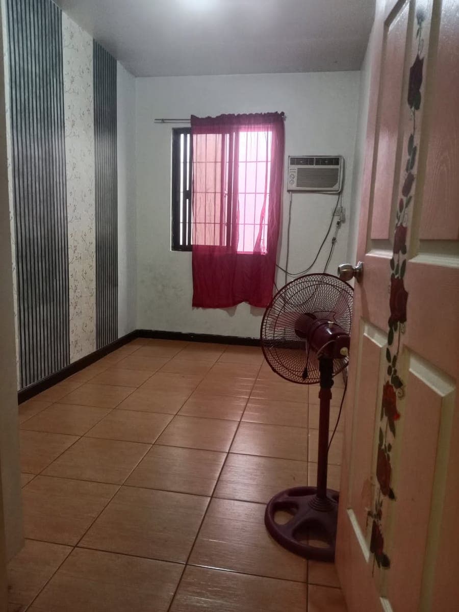 ROOM FOR RENT - photo 1