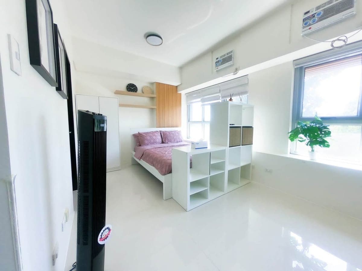 NEW condo unit is looking for its FIRST tenant/s at The Burbank tower of The Levels. - photo 1