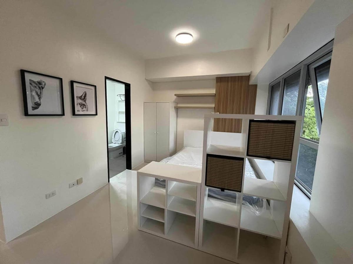 NEW condo unit is looking for its FIRST tenant/s at The Burbank tower of The Levels. - photo 5